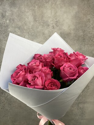 Букет из 15-ти розовых роз